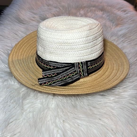 BCBG Fedora Beach Hat - Picture 3 of 6